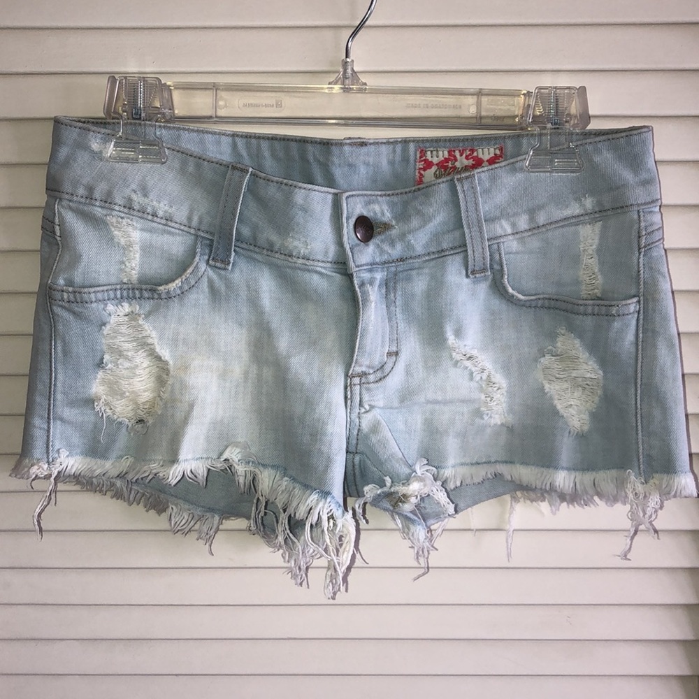 Siwy Camilla cutoff denim shorts in Pale Blue // Sz 25